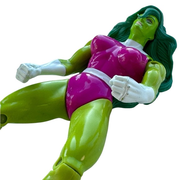 VTG 1996 Toybiz The Incredible She-Hulk Action Figure 7” - Picture 3 of 7